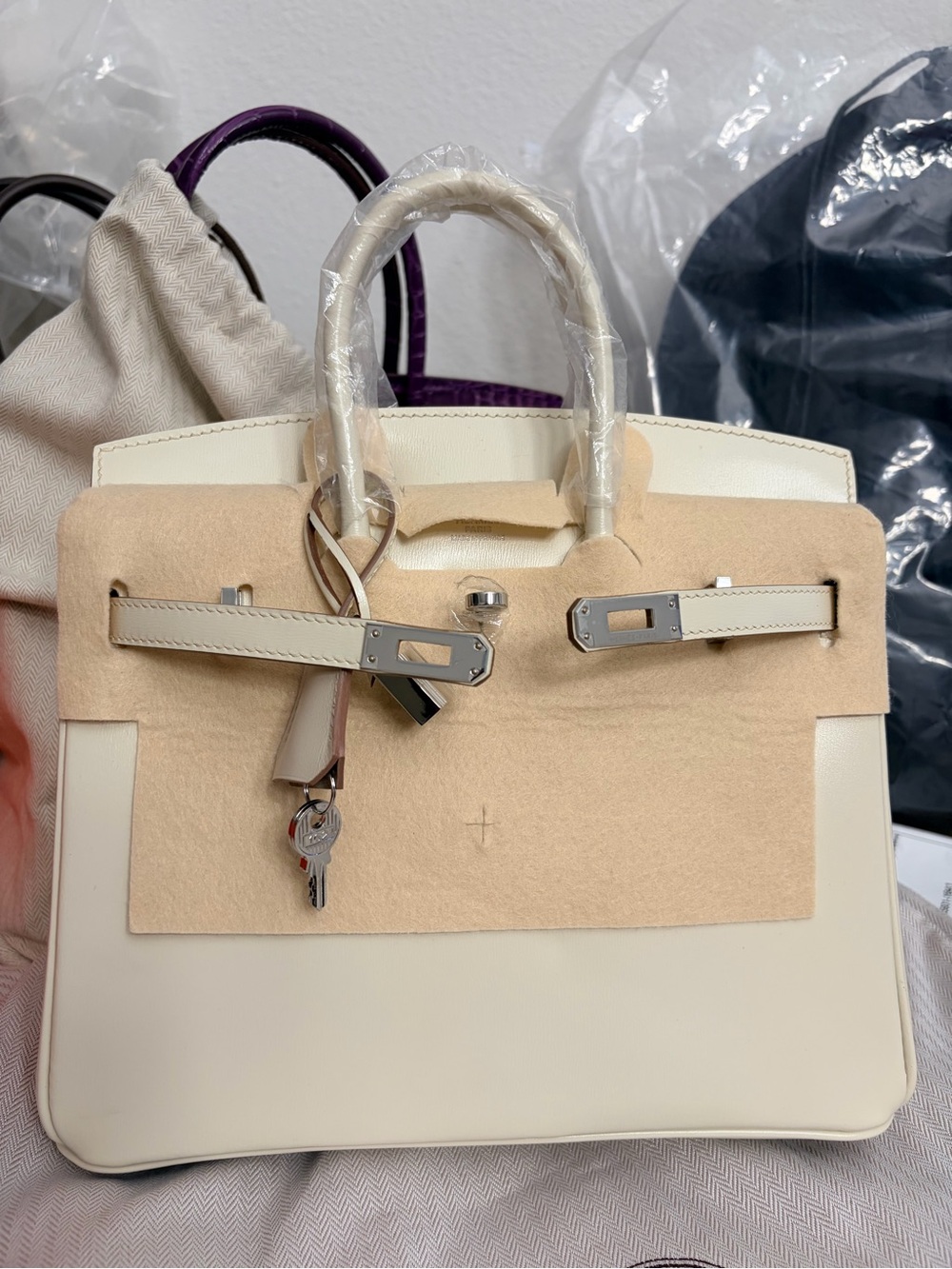 IMPORTED CALFSKIN BOX LEATHER SMOOTH 25 Birkin off white PHW